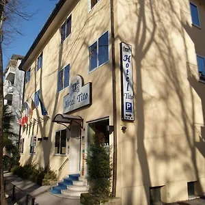 Hotel Tito, Mestre